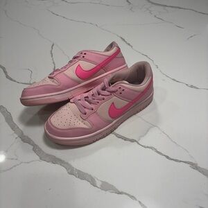 Nike Triple Pink Low Dunks